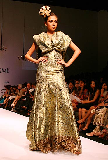 rediff.com: Lakme Fashion Week 2008: Pria Kataria's 'Bombay Glam' goes ...