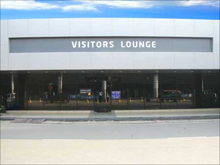 Visitor's lounge in the international terminal