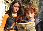 Alexa Vega and Daryl Sabara in Spy Kids 2